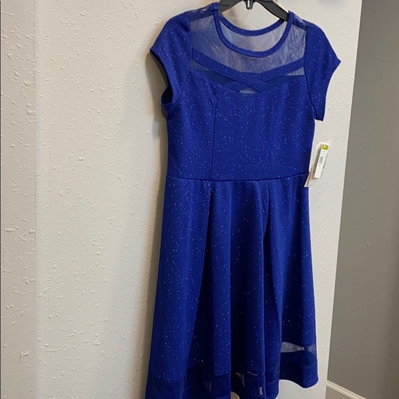 Dress - Picture 1 of 3